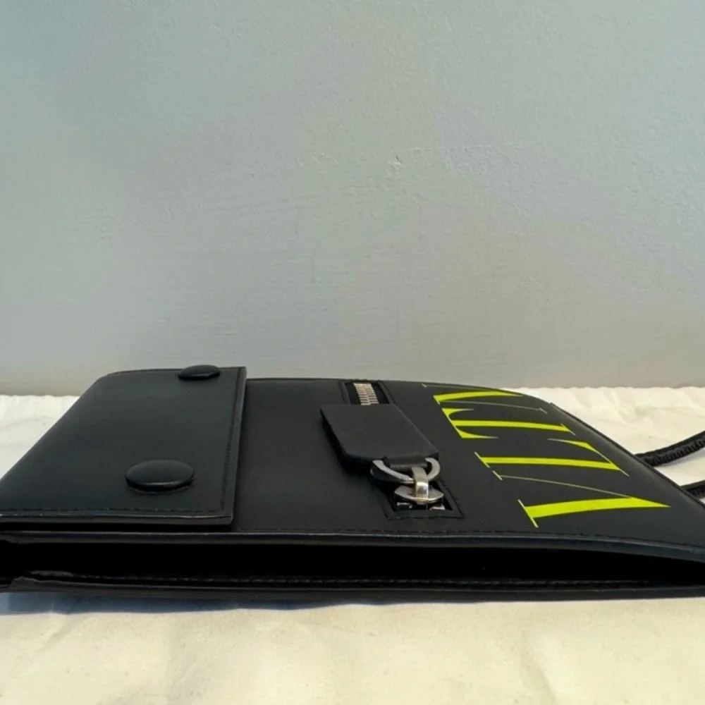 Valentino Black Unisex Neck Pouch - Picture 9 of 11